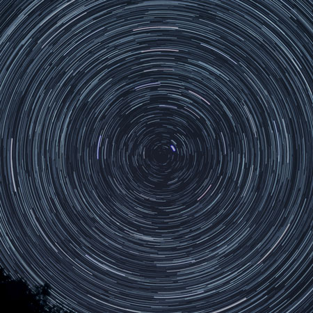 Star tracking of a star cluster in the summer sky.