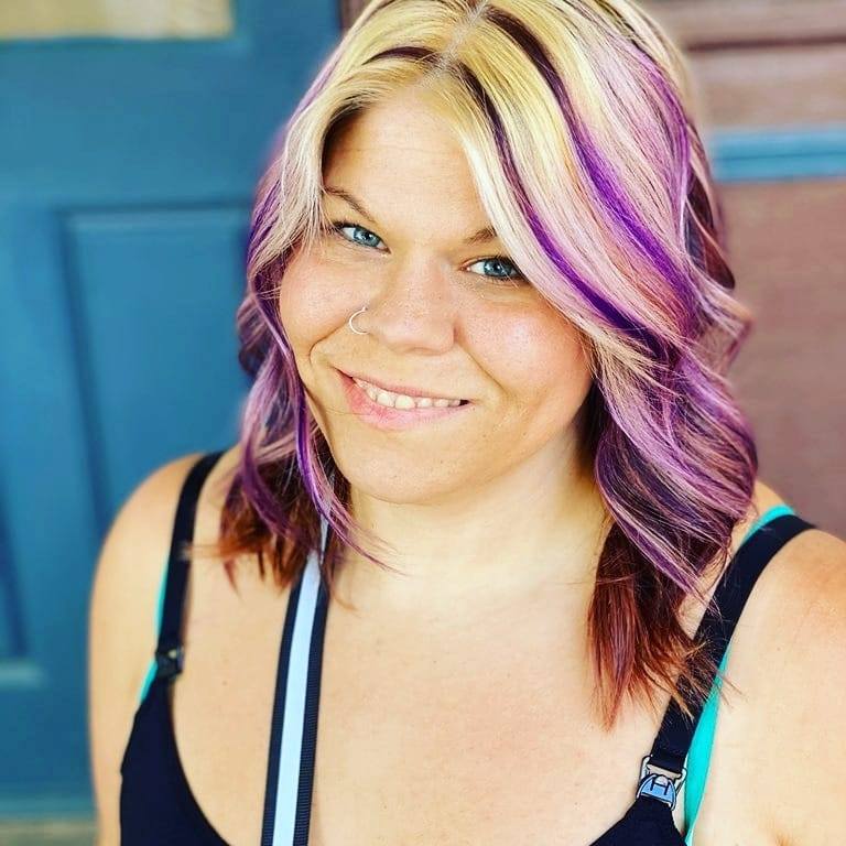 picture of Amanda with purple hair