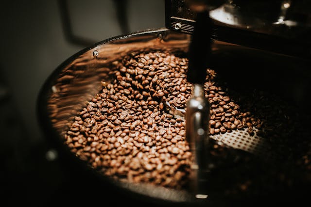 Coffee cooling down in a roaster